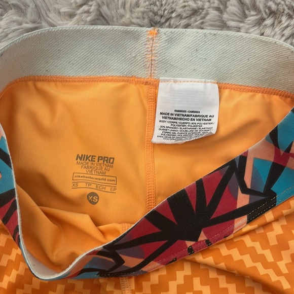 Nike PRO Spandex XS - Picture 3 of 3